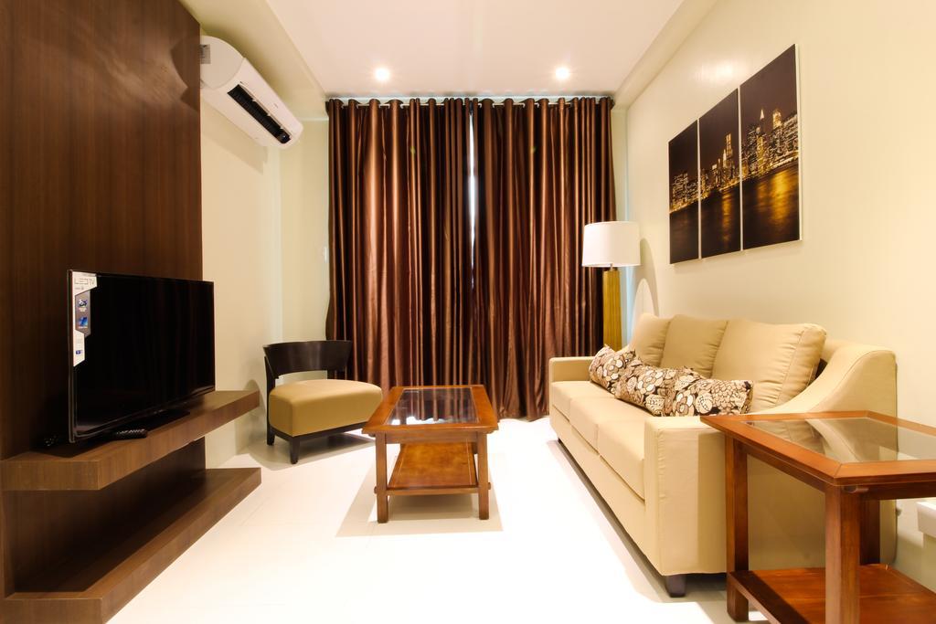 Padgett Place Prime Suites Cebu Exterior photo